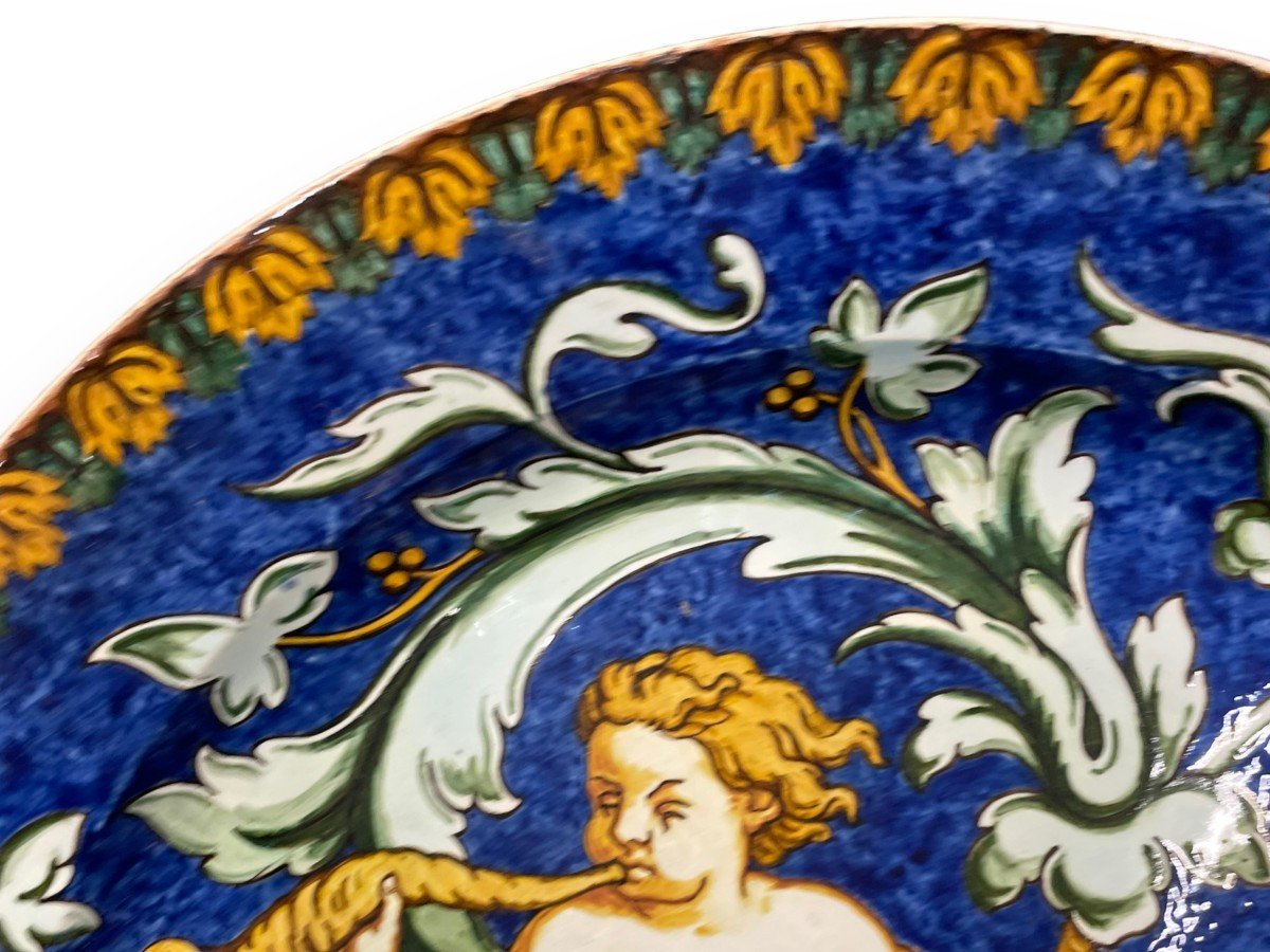 Large Italian Earthenware Dish With Putti Decor In The Taste Of Urbino-photo-2