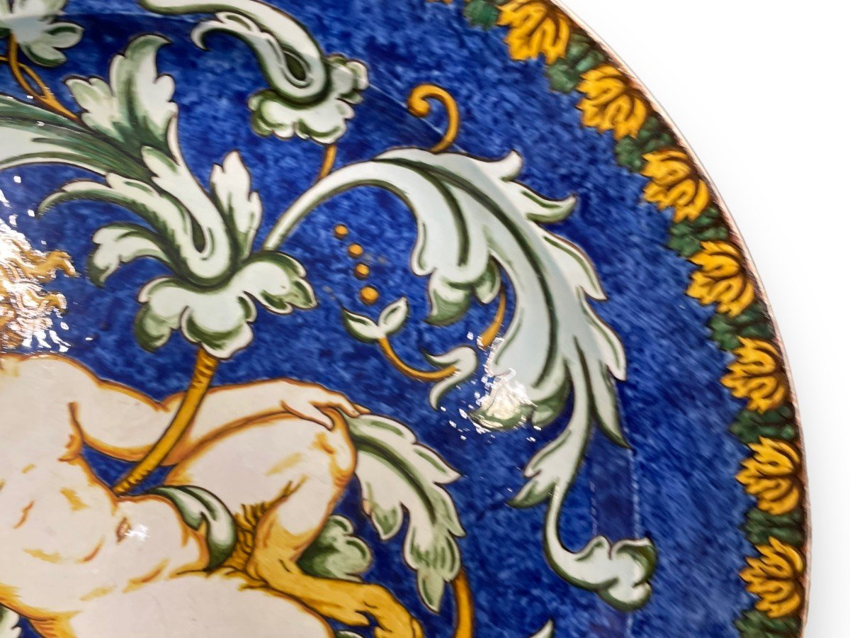 Large Italian Earthenware Dish With Putti Decor In The Taste Of Urbino-photo-4