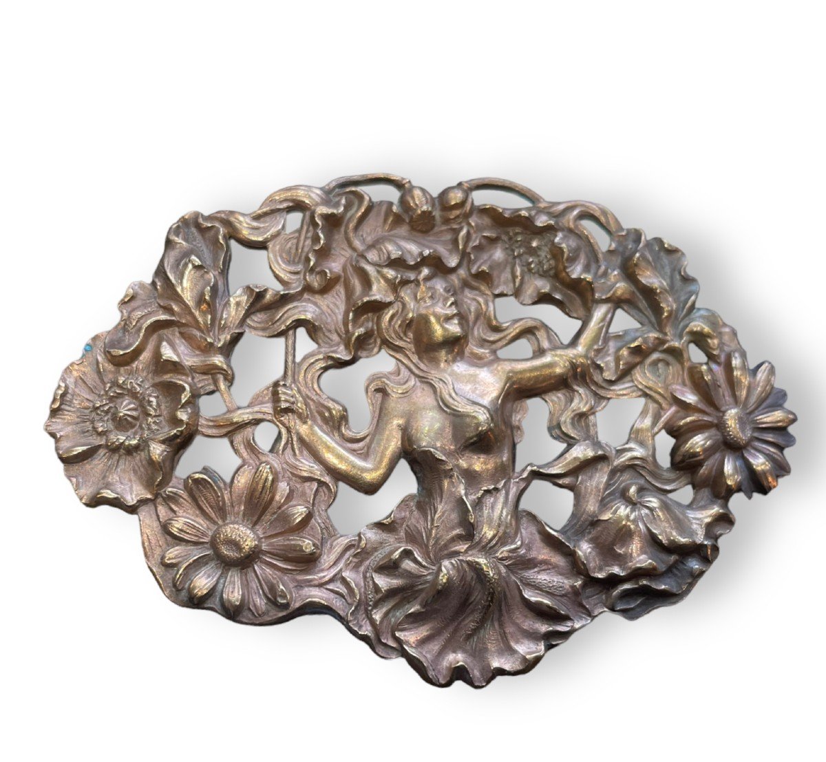 Art Nouveau Belt Buckle In Gilt Bronze