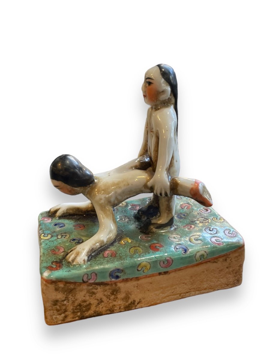 Erotica Curiosa Chinese Erotic Subject In Porcelain-photo-2