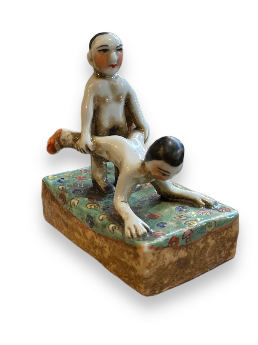 Erotica Curiosa Sujet érotique Chinois En Porcelaine