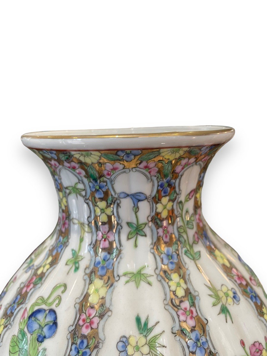Important Chinese Vase In Enameled And Gilded Porcelain-photo-6