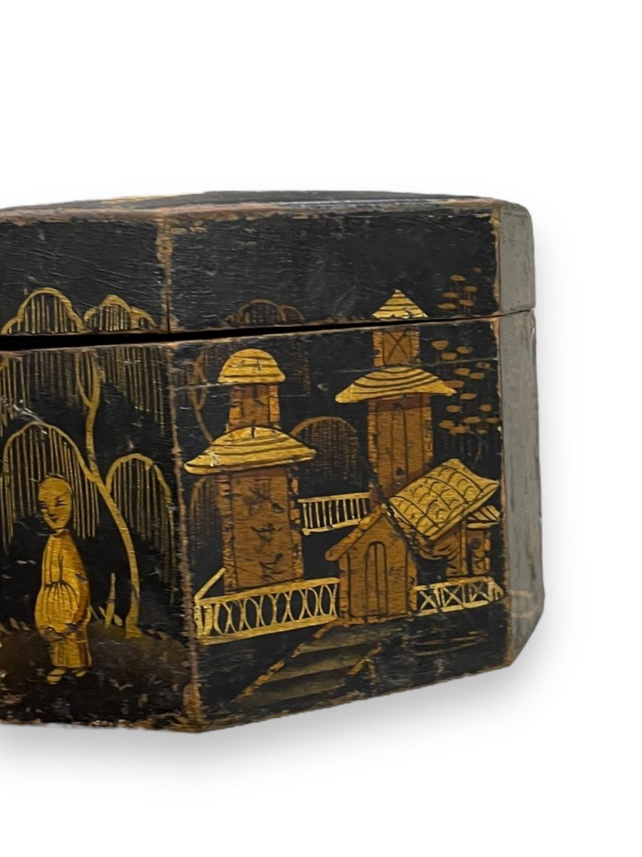 China - Octagonal Tea Box In Black Lacquered Wood -photo-4