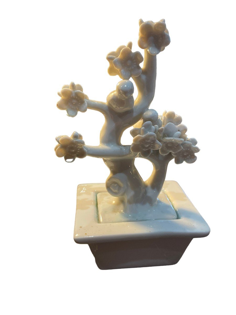 Pair Of Trees With Trendy Bird Decor Chinese White Porcelain-photo-2