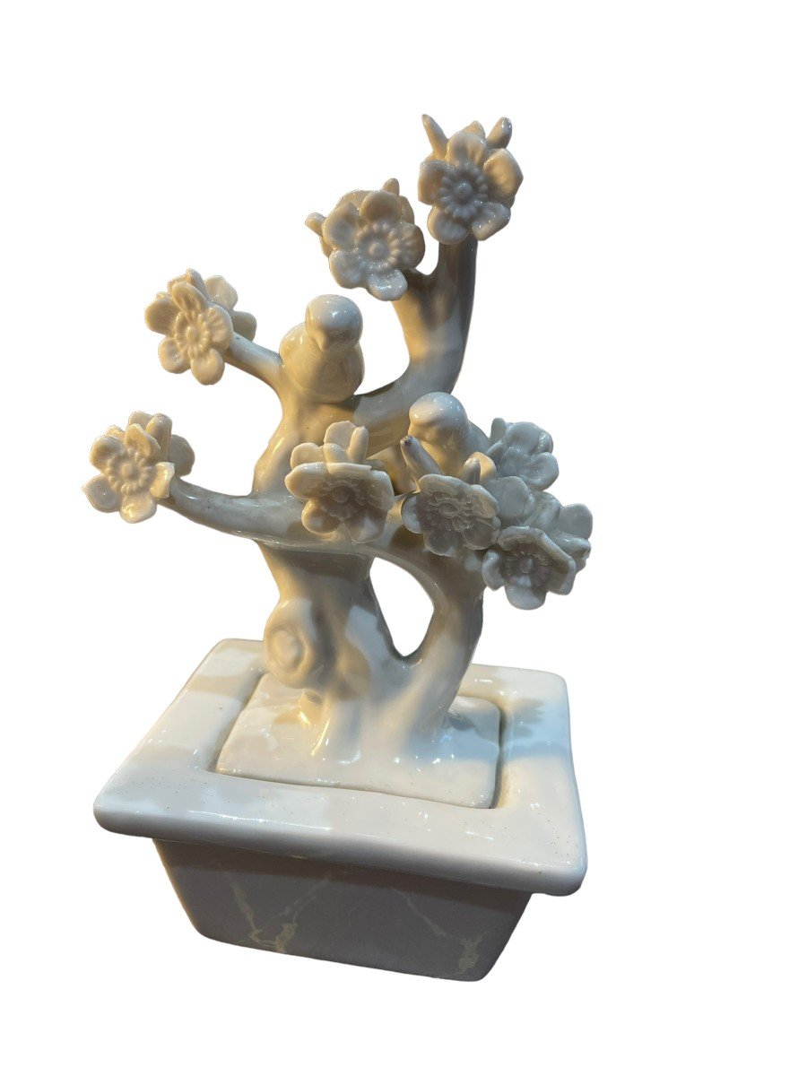 Pair Of Trees With Trendy Bird Decor Chinese White Porcelain-photo-3