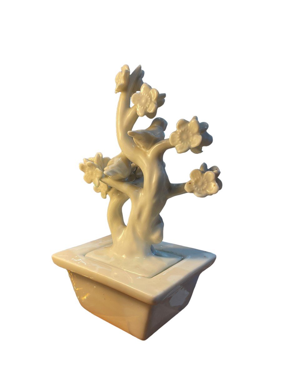 Paire d'Arbres à Décor d'Oiseaux Branchés Porcelaine Blanc De Chine-photo-5