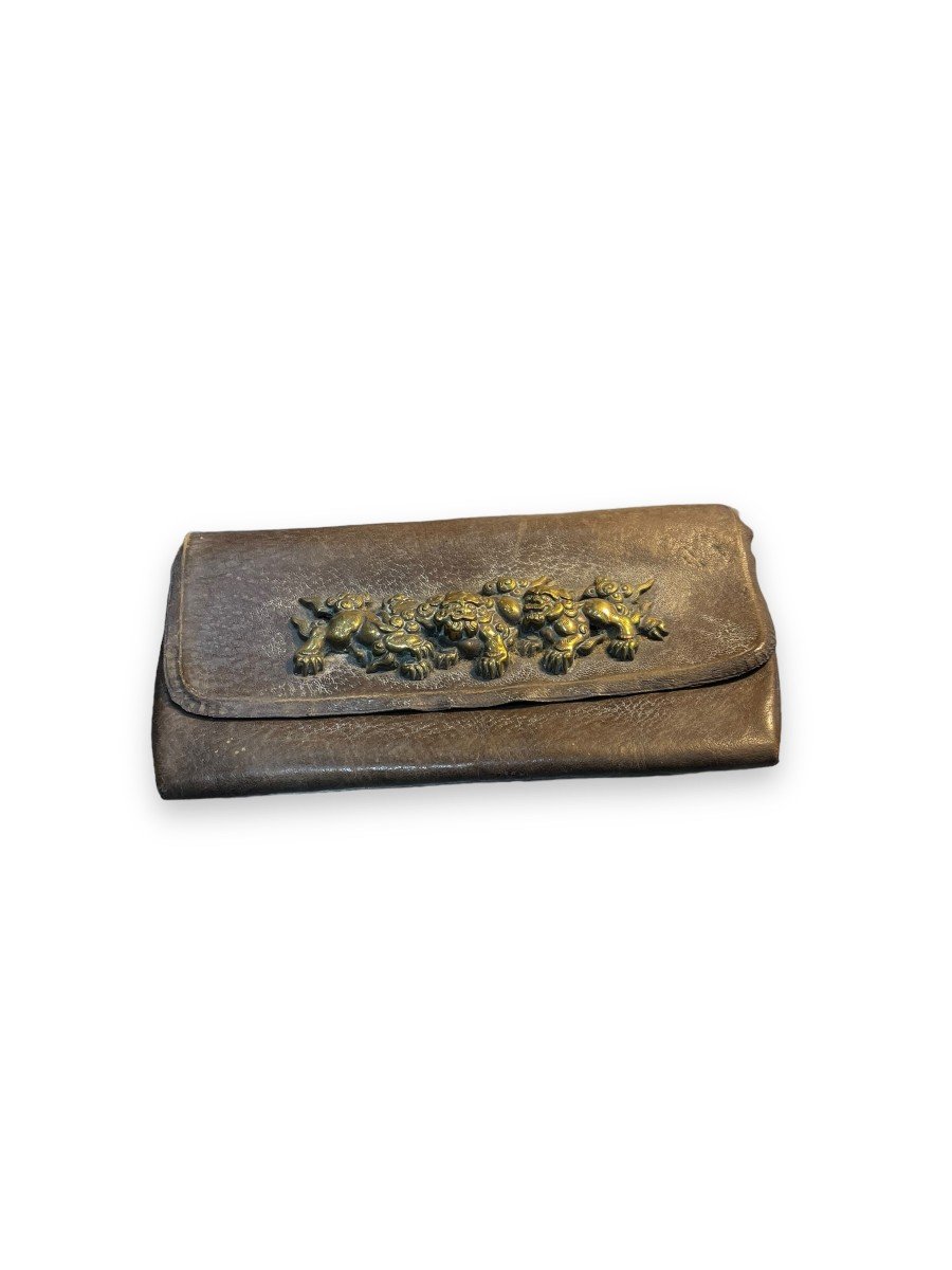 Asia Snuff Box In Leather And Bronze Decorated With Fô Dogs-photo-2