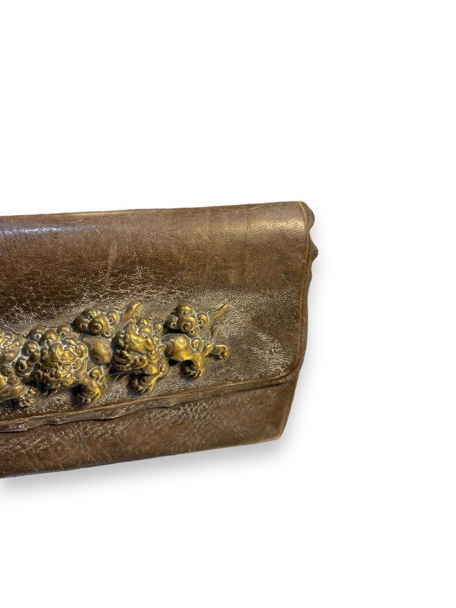Asia Snuff Box In Leather And Bronze Decorated With Fô Dogs-photo-5