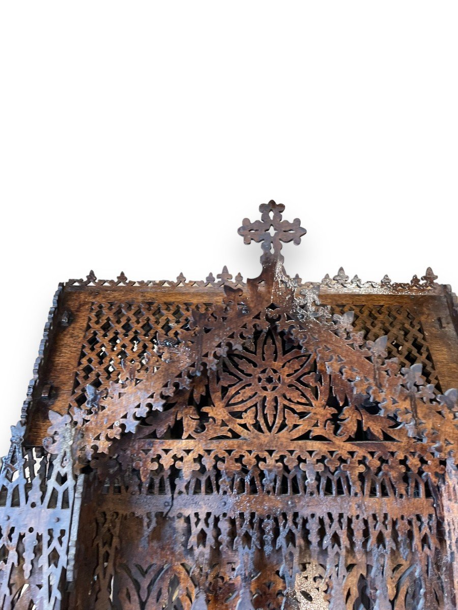 Important autel néogothique attribué à la Forêt Noire-photo-4