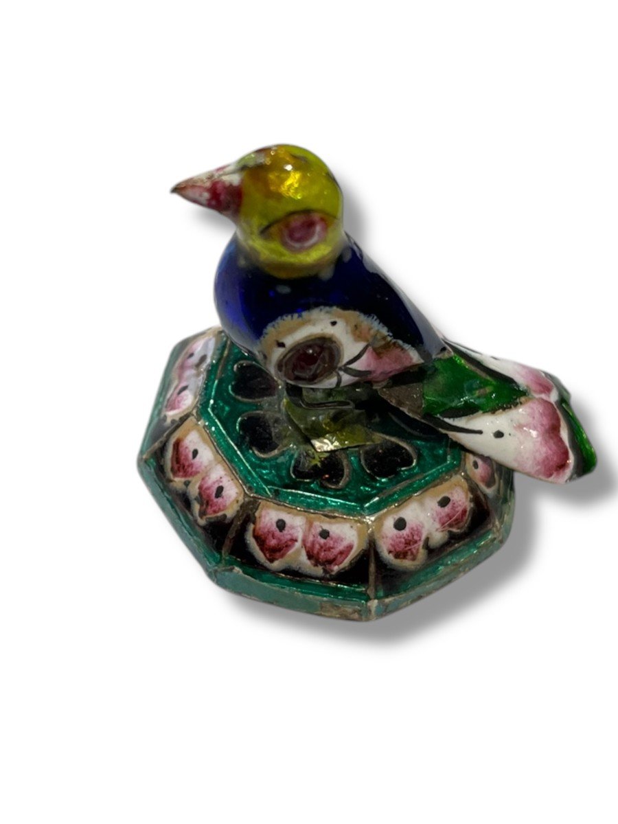 émail De Pékin Oiseau Perché En Argent Et émaux Polychromes-photo-1