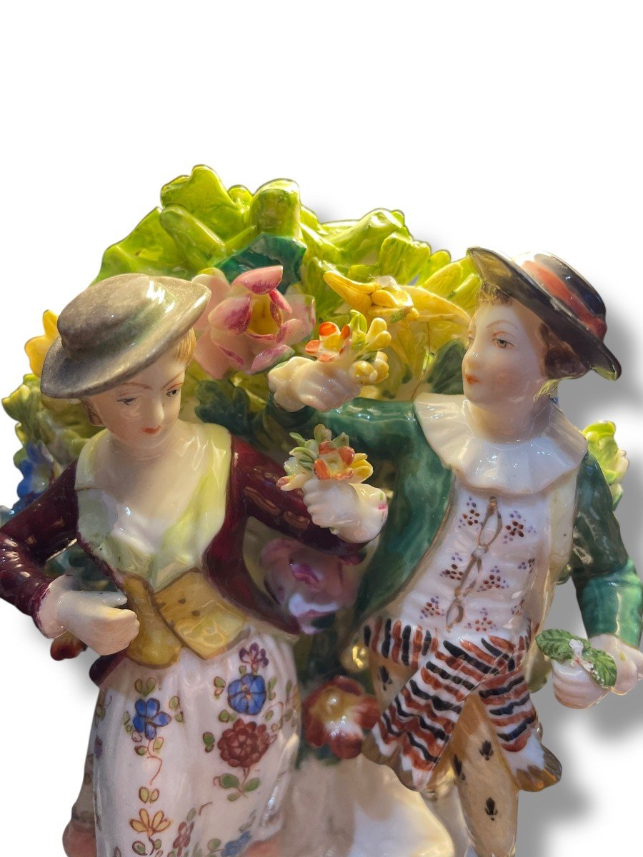 Galante Scene Group In Polychrome Porcelain Ludwigsburg-photo-3