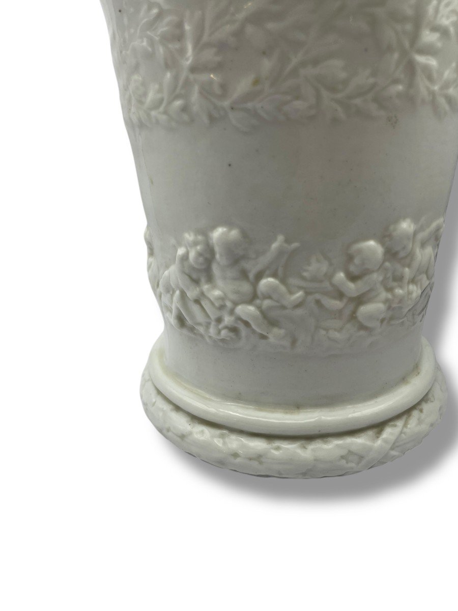 Grand Vase En Porcelaine émaillée à Décor De Putti-photo-2