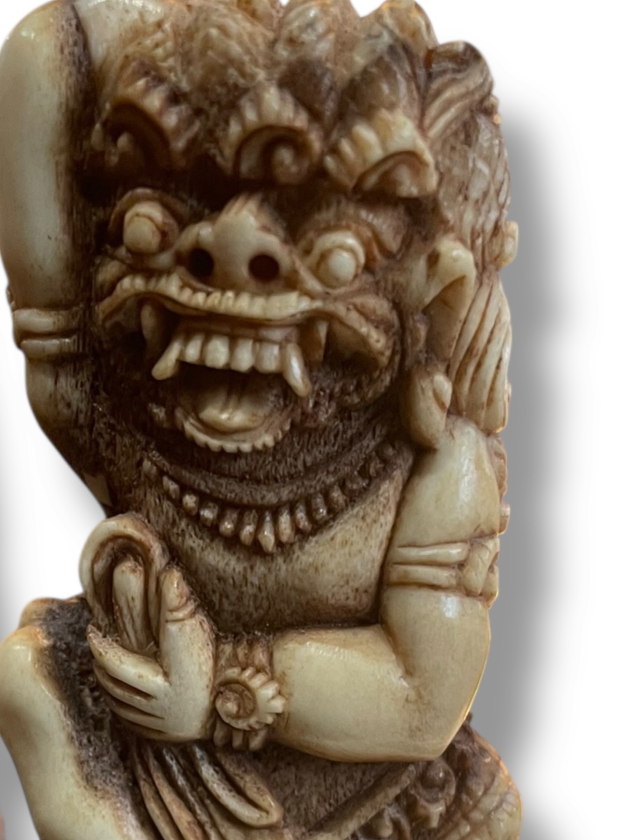 Indonesia Figure Butha Nawa Sari In Bone Carved XIXth-photo-4
