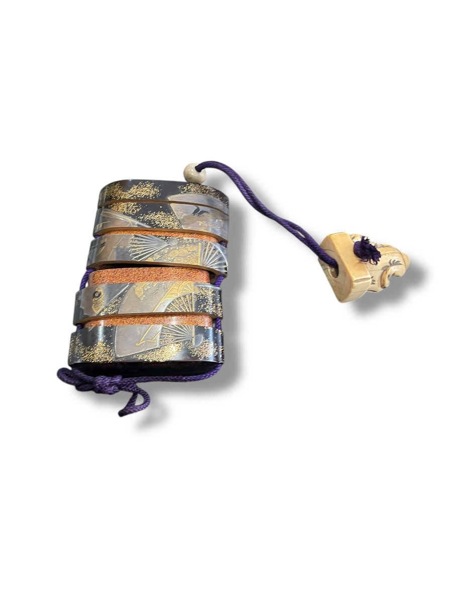 Inro en laque ro-iro et maki-e décor d'éventail-photo-4