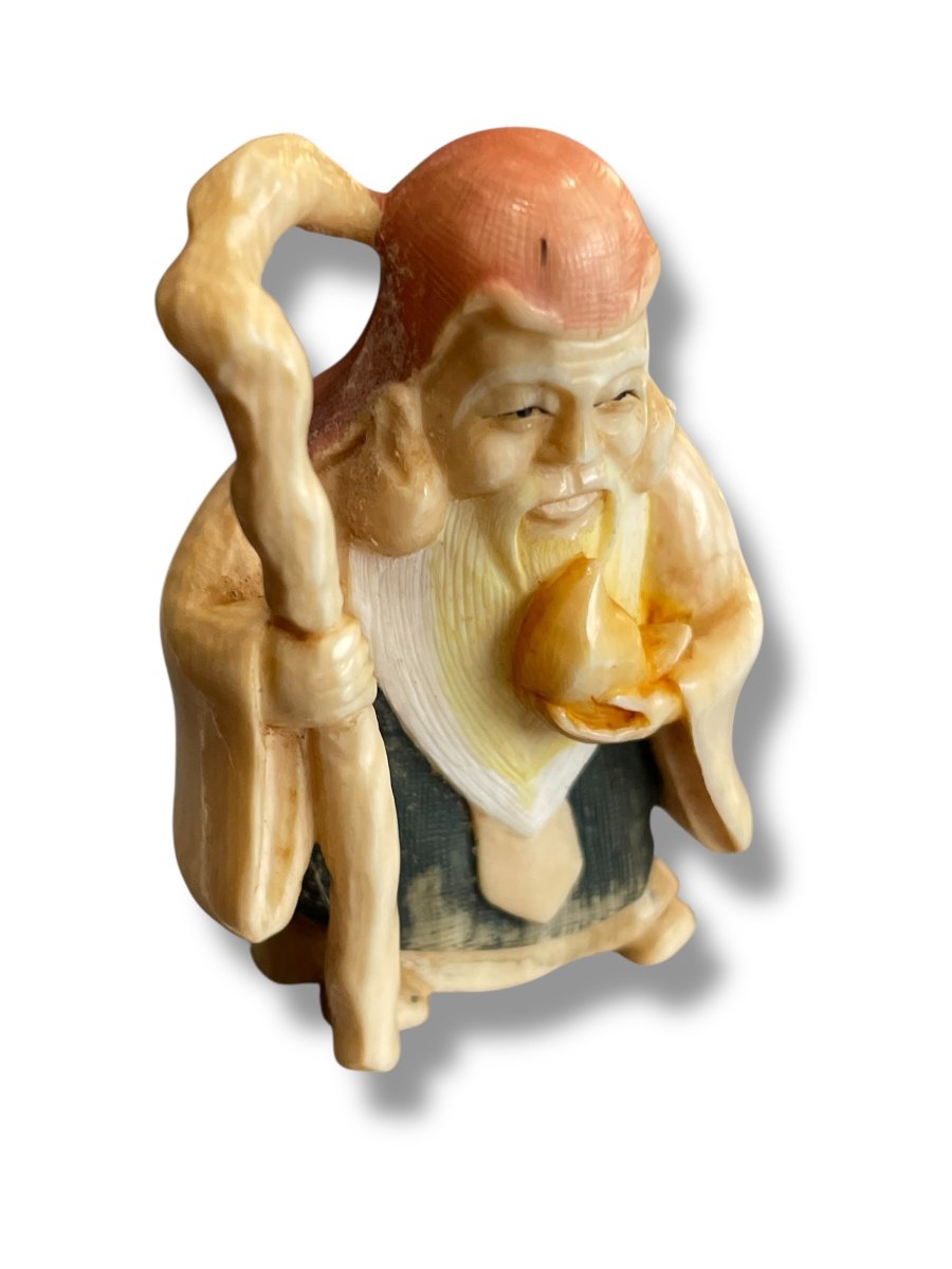 Netsuke sage tenant une pêche de longévité`-photo-2