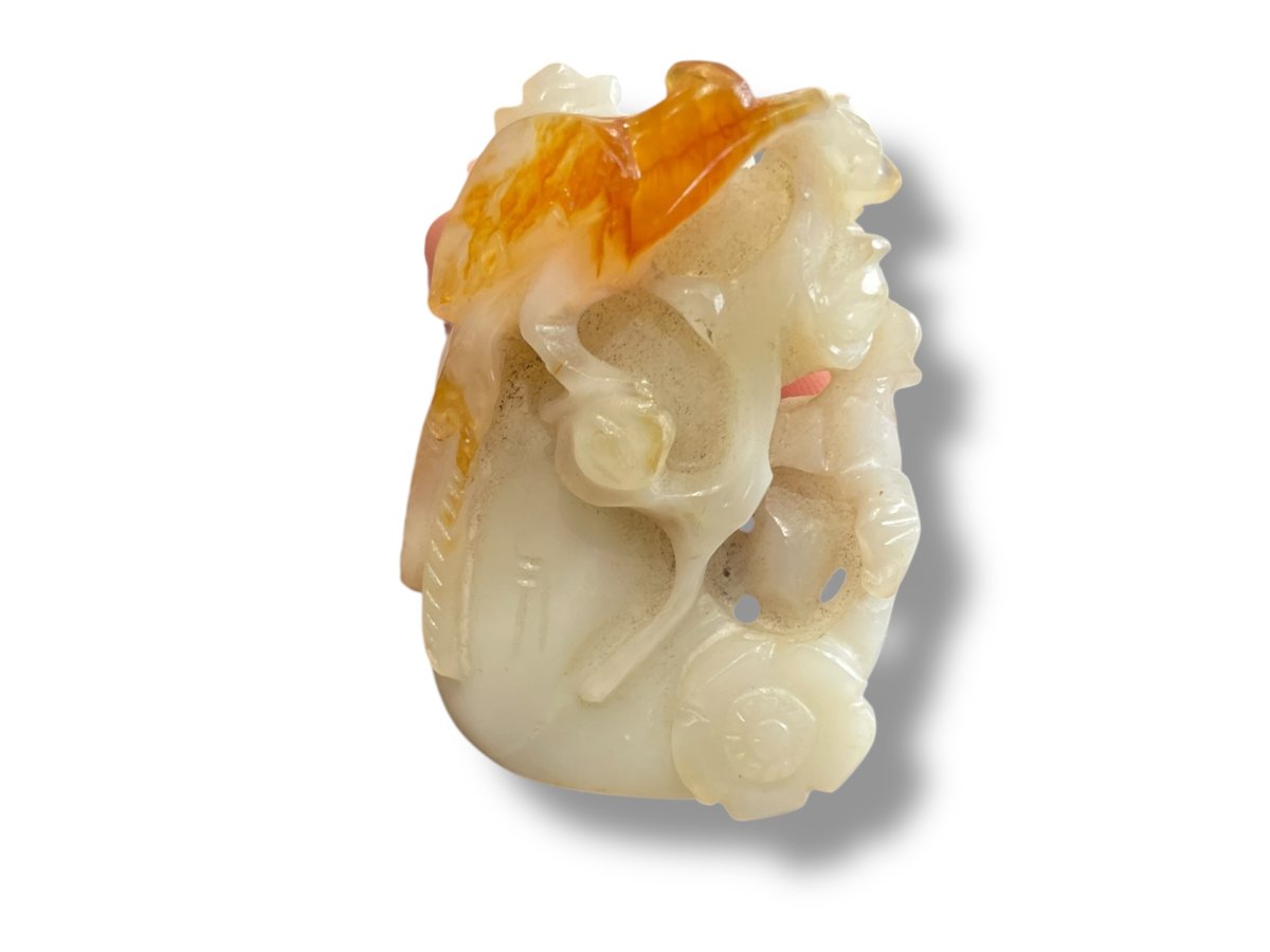Chinese Celadon Jade Pendant Infused With Amber-photo-2