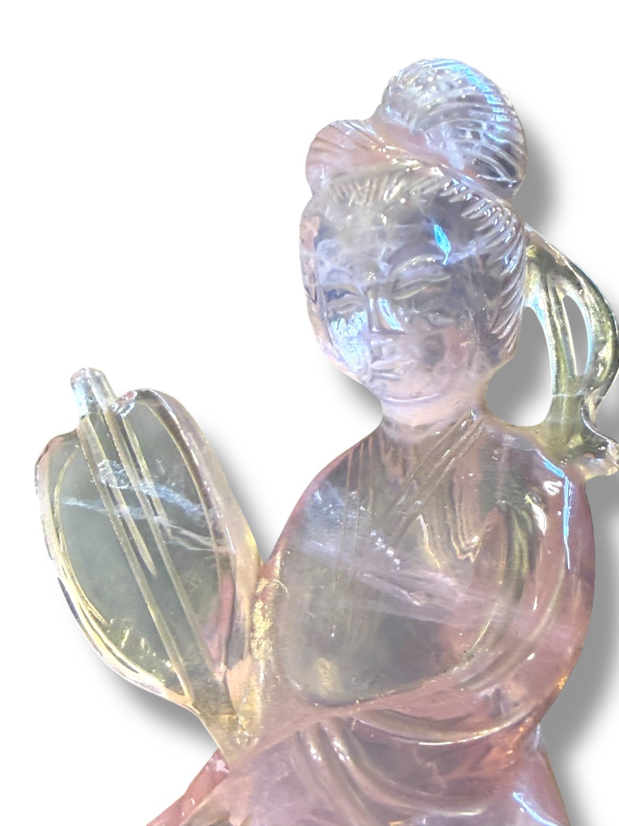 Chinese Lady With Rose Quartz Screen-photo-7