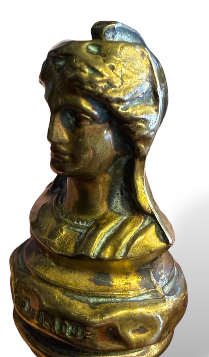 Curiosité Marianne La République sujet oscillant-photo-7