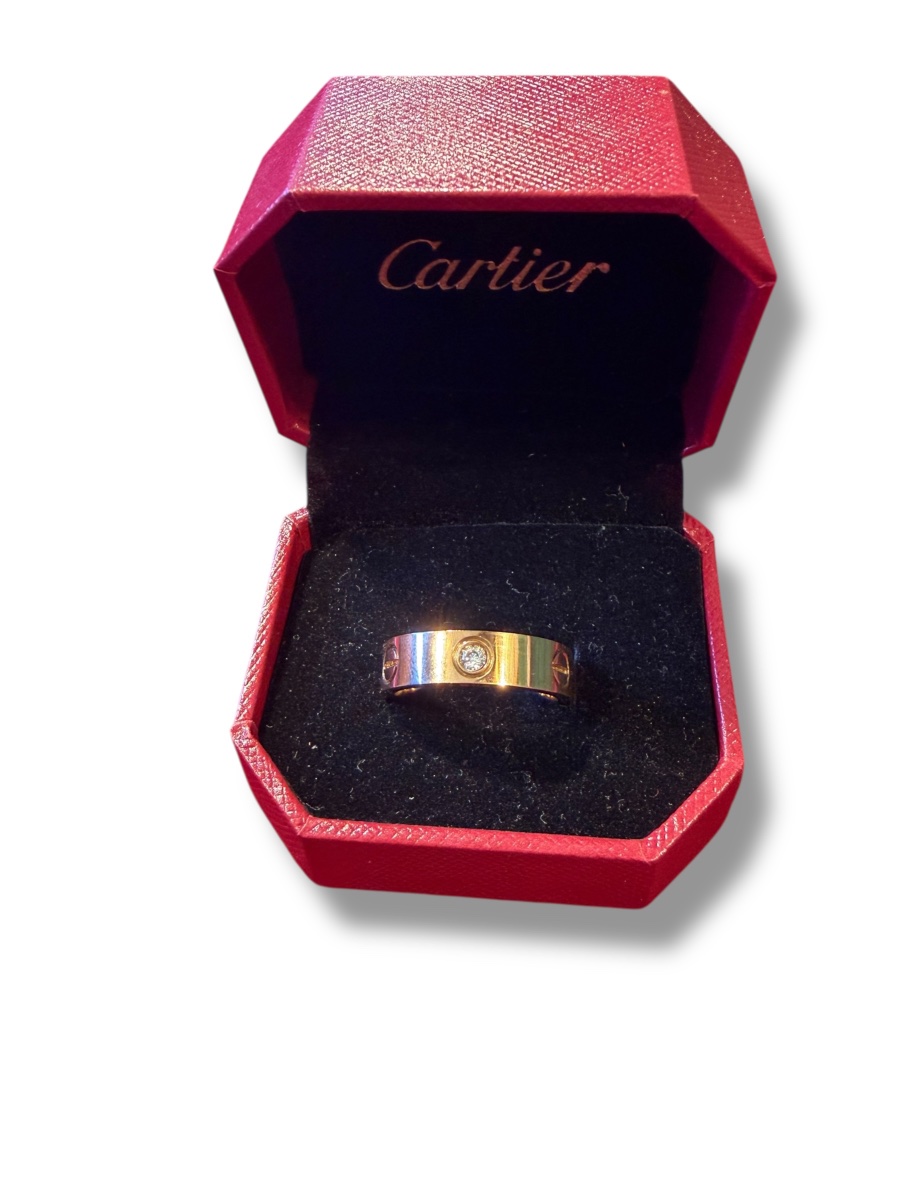 Cartier Love Ring In Gold And Diamonds-photo-2