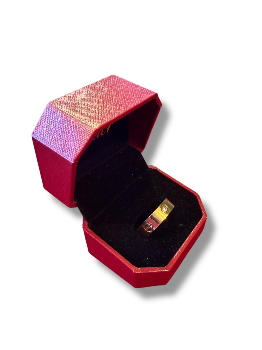 Cartier Love Ring In Gold And Diamonds-photo-3