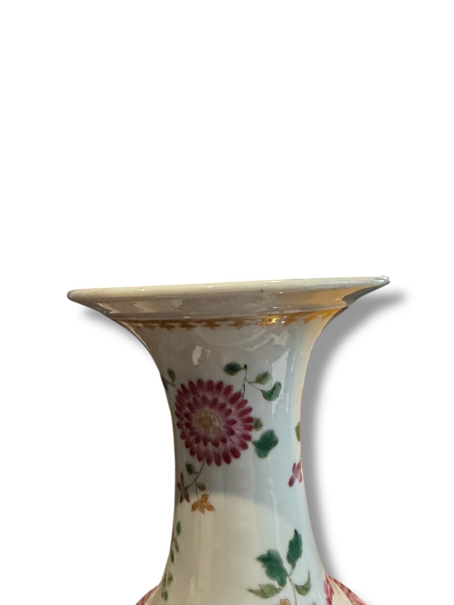 Double Circle Famille Rose Porcelain Vase-photo-4