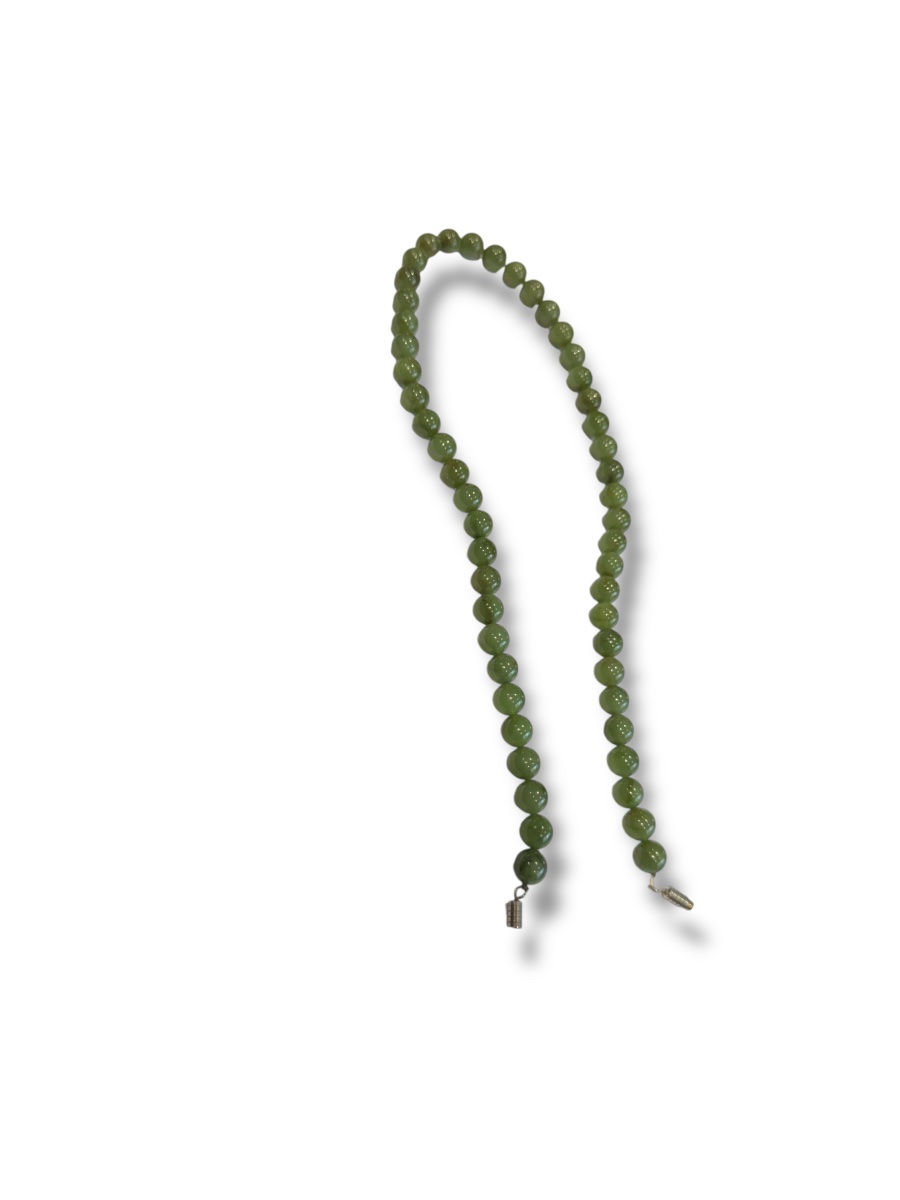 Collier chinois en perles de jade -photo-2