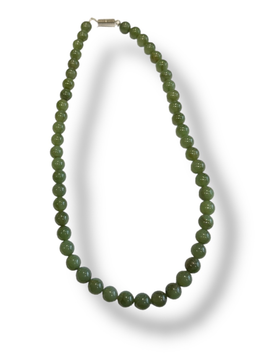 Collier chinois en perles de jade 