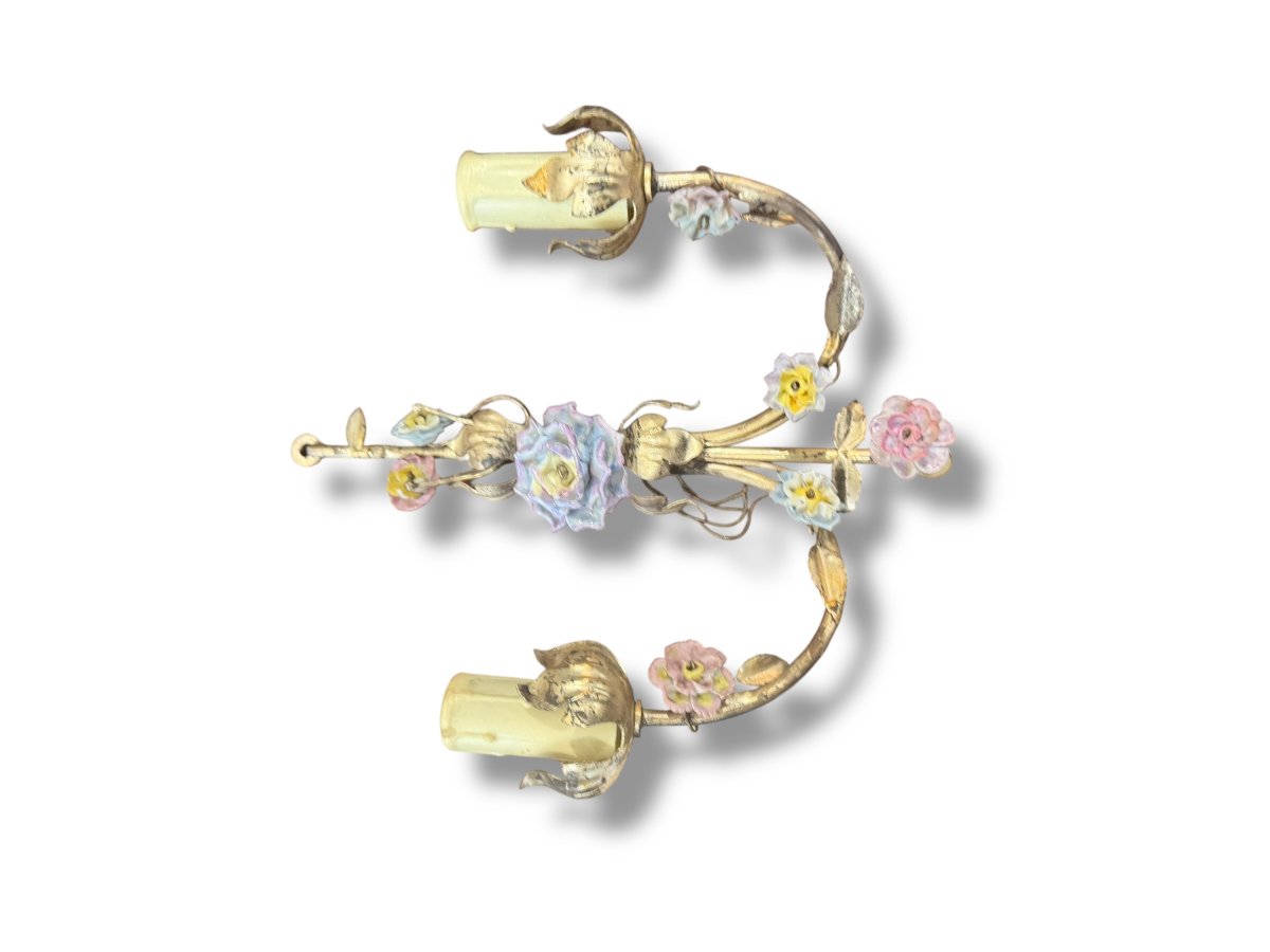 Paire d'appliques fleurs en barbotine et métal-photo-2