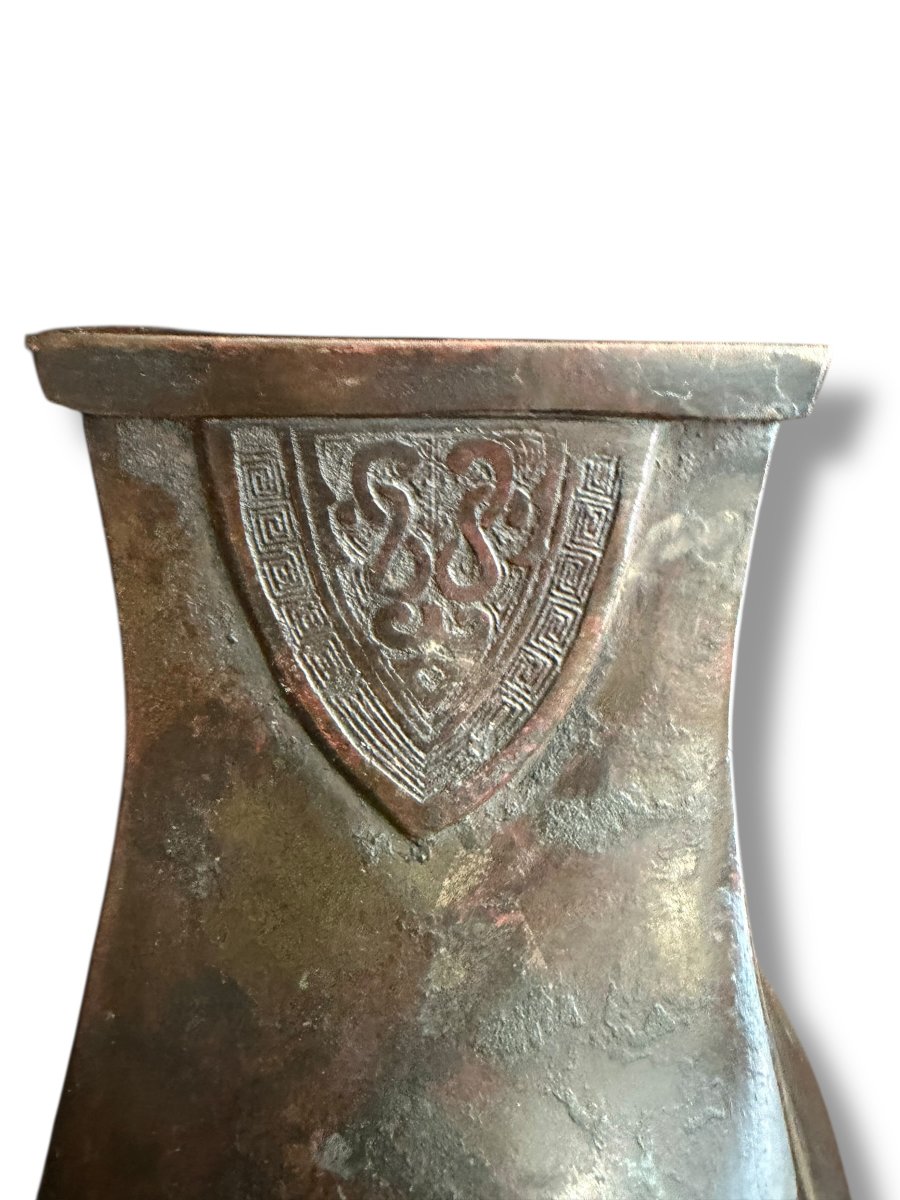 Important Fang Hu Bronze Vase In Han Or Tang Style-photo-2