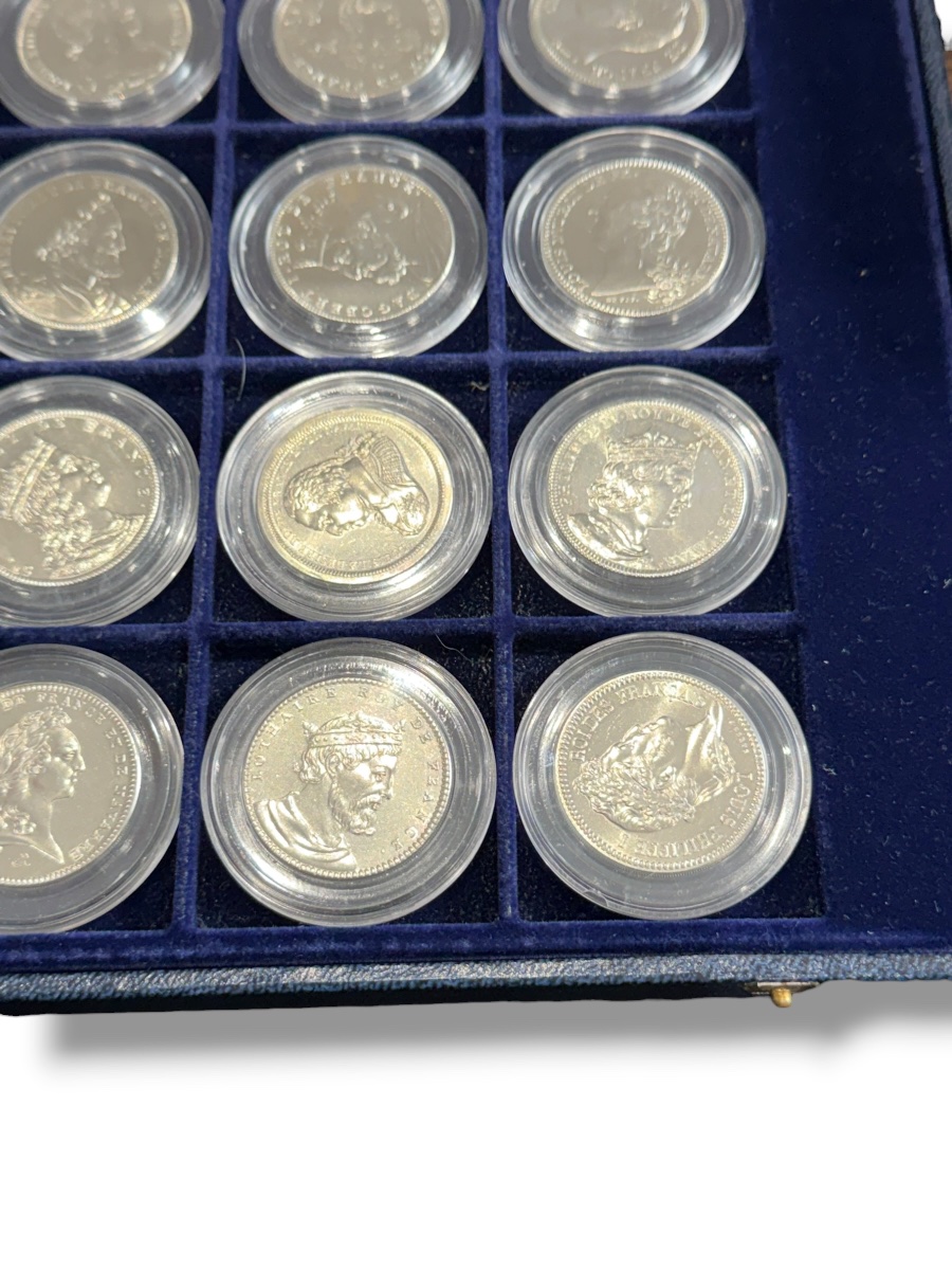 The Kings Of France Numismatic Gallery: 20 Medals-photo-1