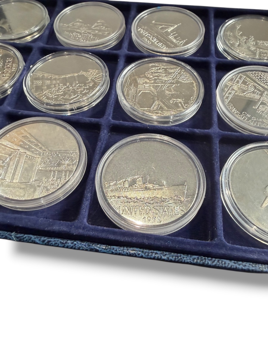 Les Grands Transatlantiques galerie numismatique 12 médailles -photo-2