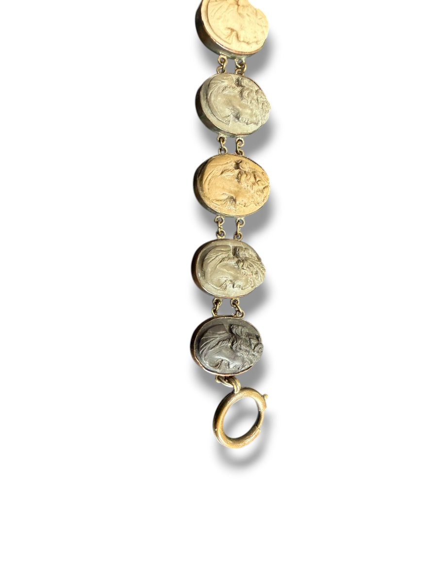 Grand Tour Cameo Volcanic Stone Bracelet-photo-4