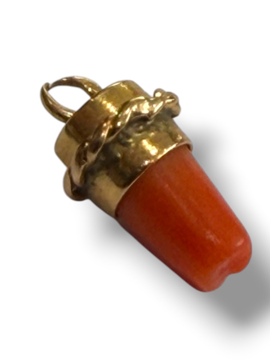 Coral And Gold Pendant-photo-3