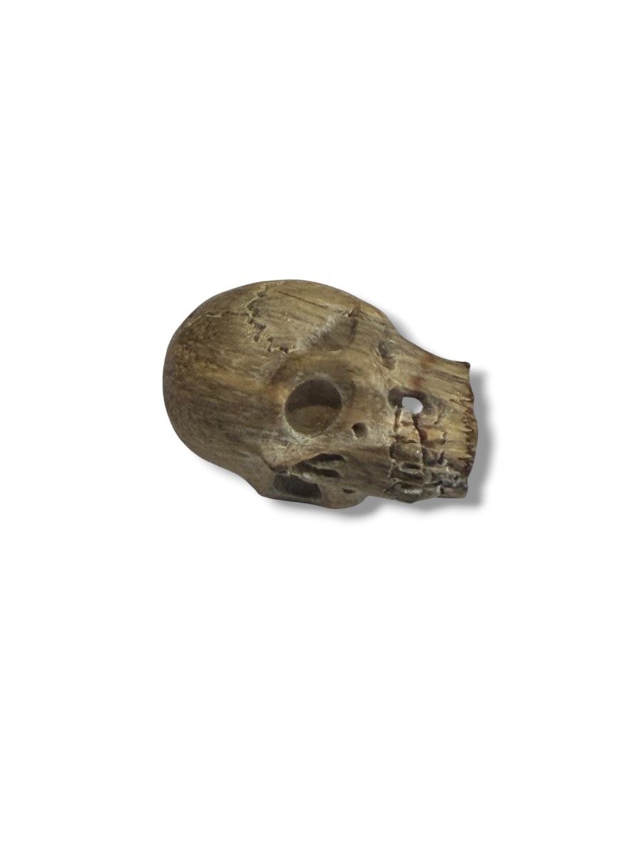 "memento Mori" Carved Wooden Skull Vanity-photo-3