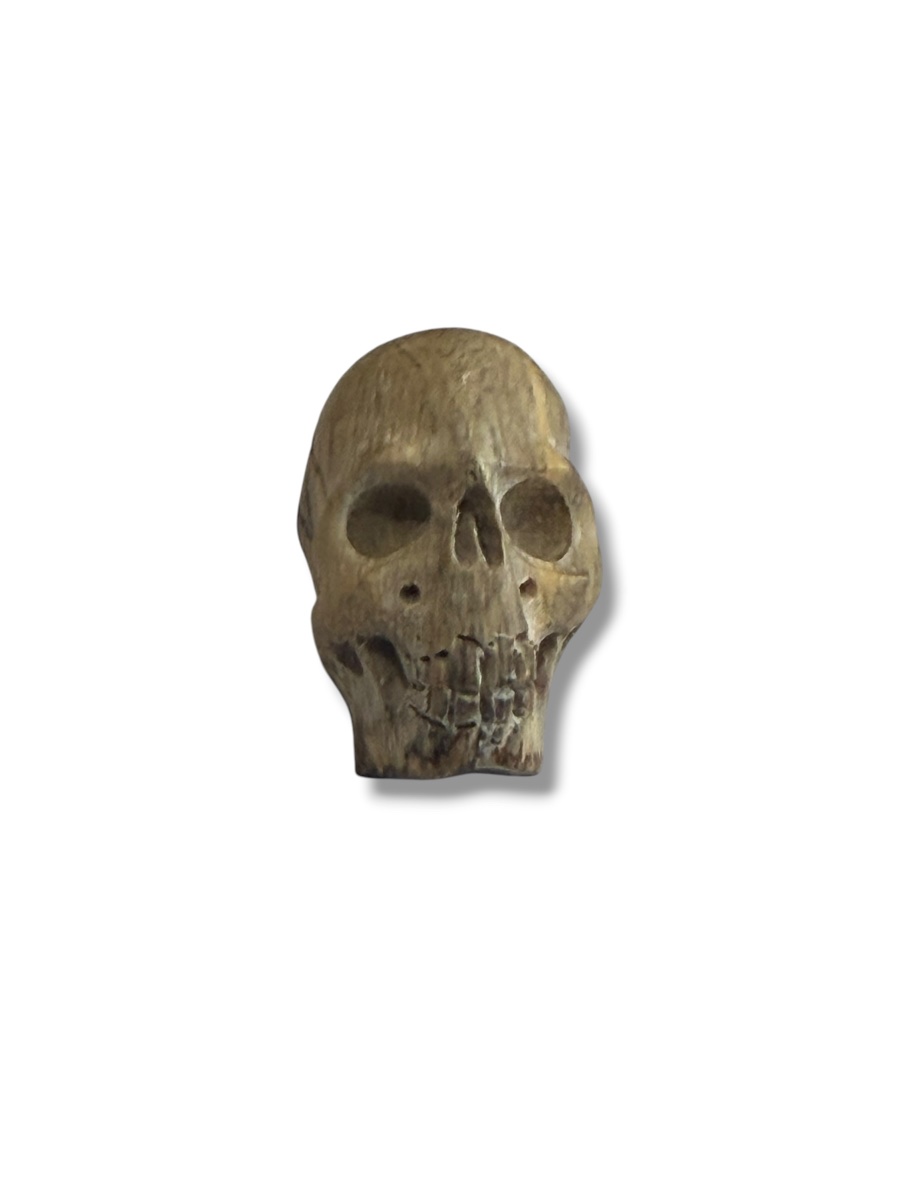 "memento Mori" Carved Wooden Skull Vanity-photo-4