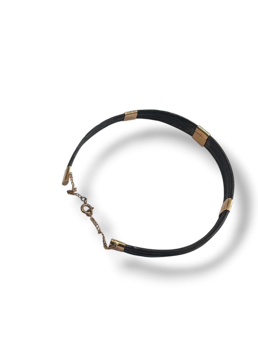 Bracelet or et tresses -photo-3