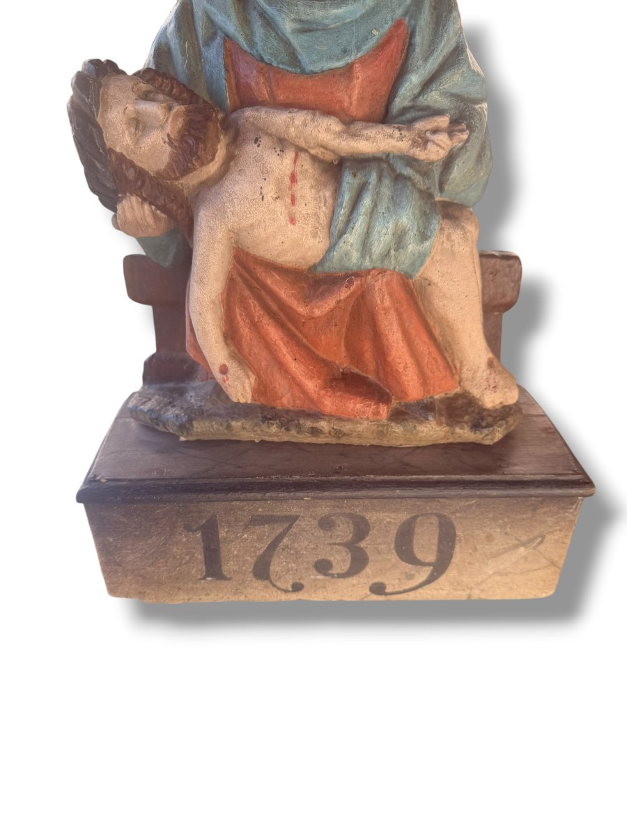18th-century Polychrome Carved Wood Pietà-photo-1