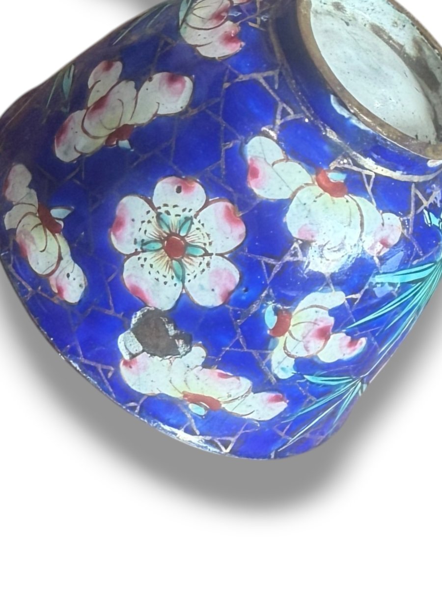 19th-century Canton Enamel Teacup-photo-3