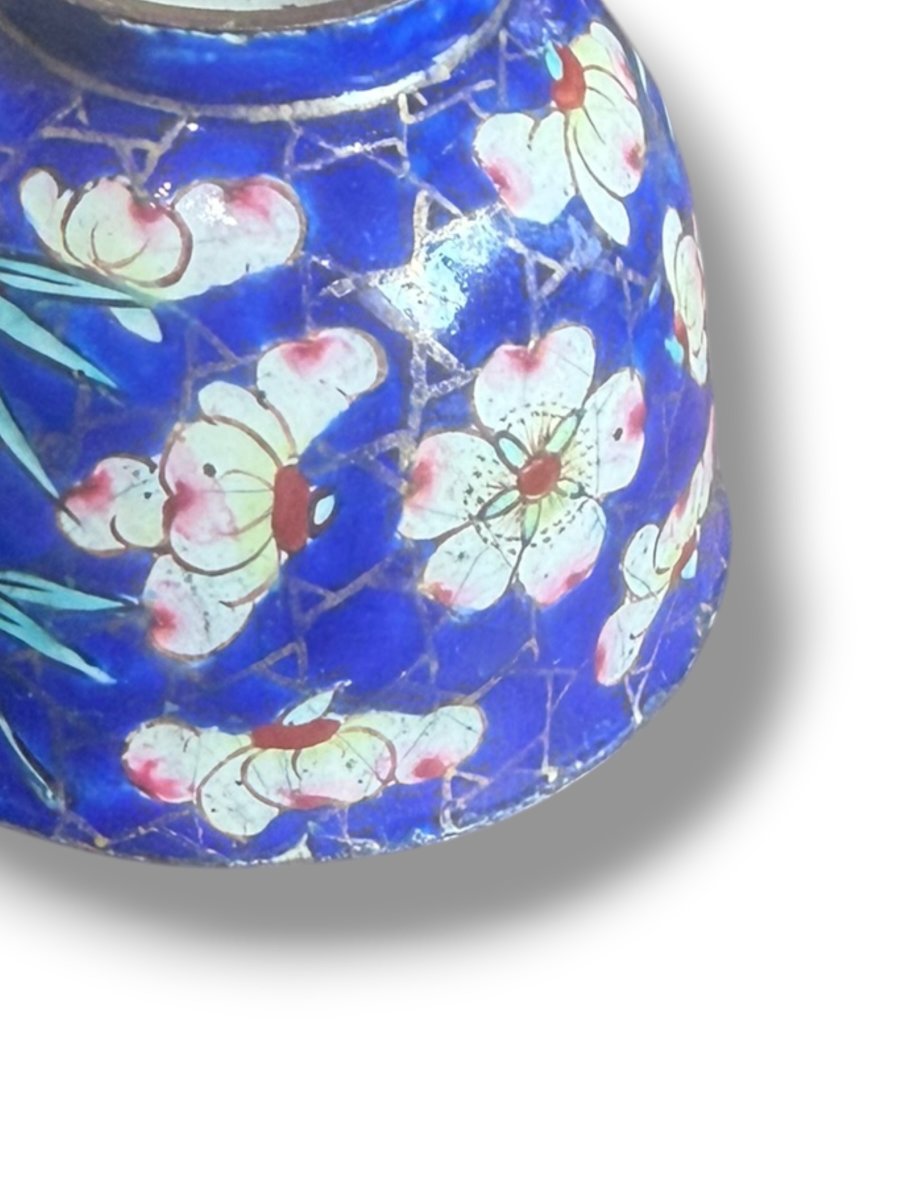 19th-century Canton Enamel Teacup-photo-4