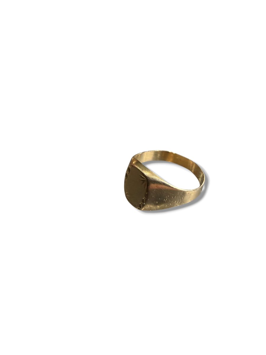 Gold Signet Ring With A Sun-shaped Setting-photo-4