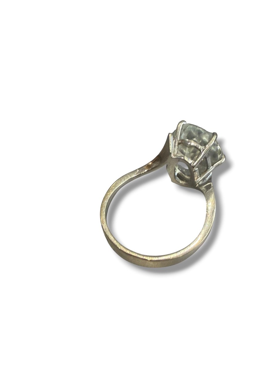 White Gold Ring With Aquamarine-photo-1
