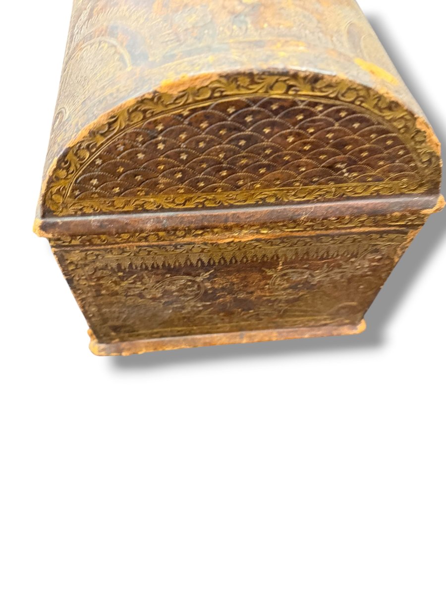 Leather Box With A Domed Lid -photo-5