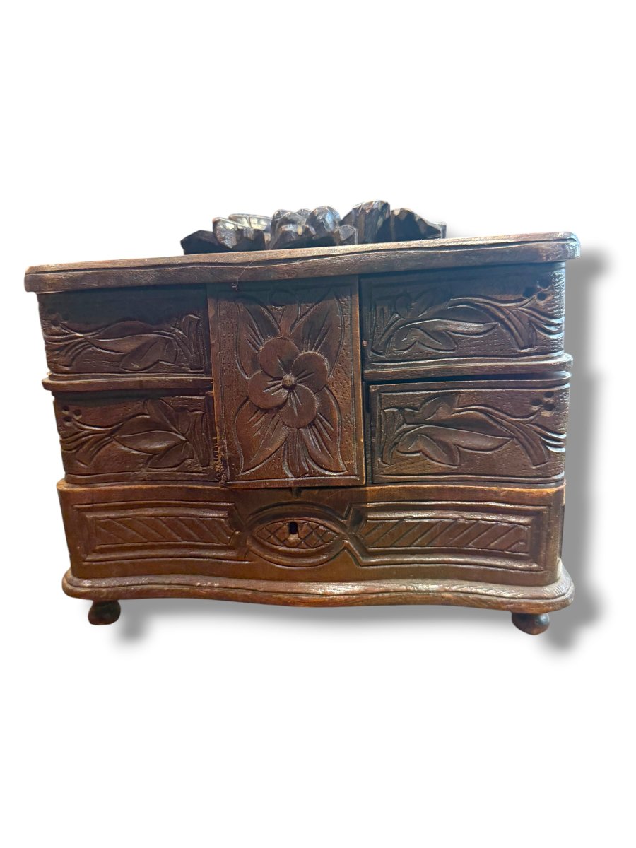 Black Forest Jewelry Box-photo-3