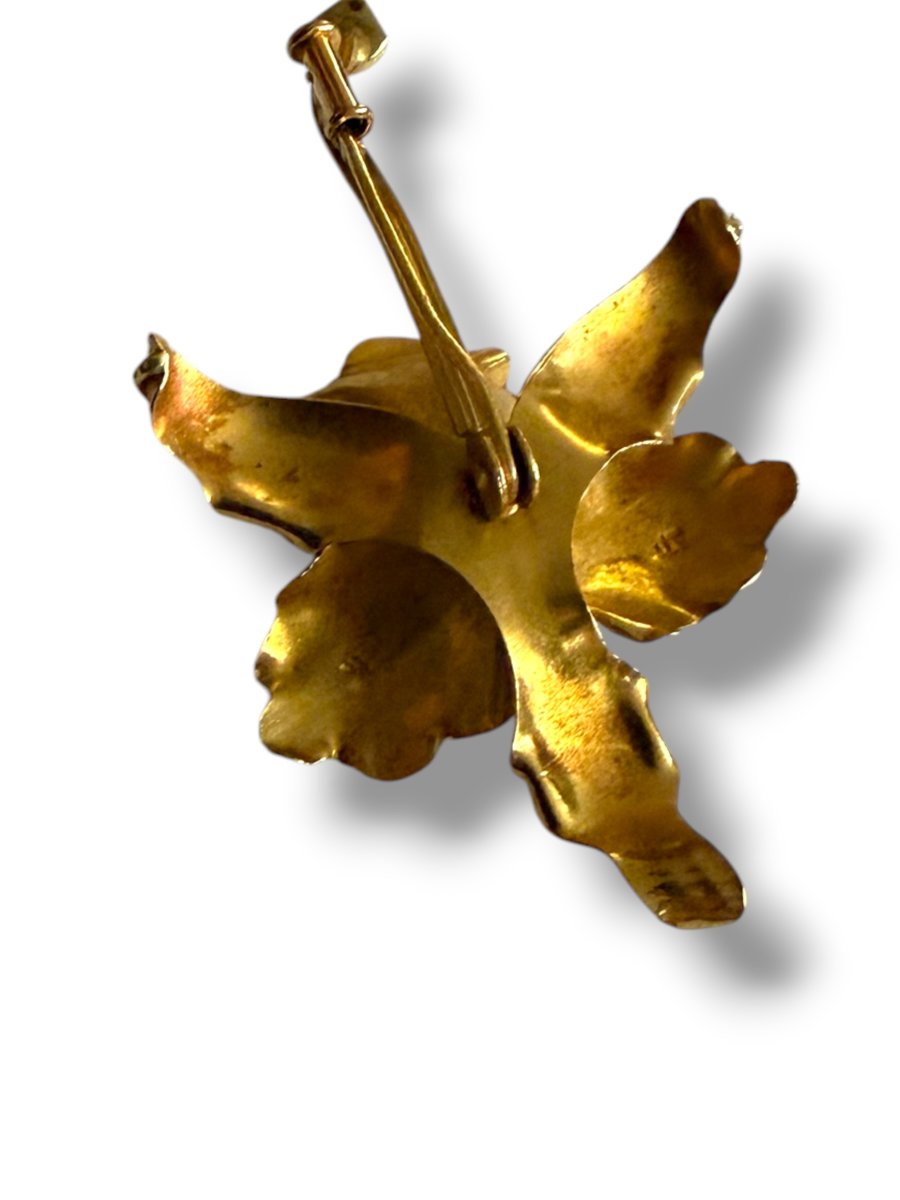 Broche en or motif fleur-photo-2