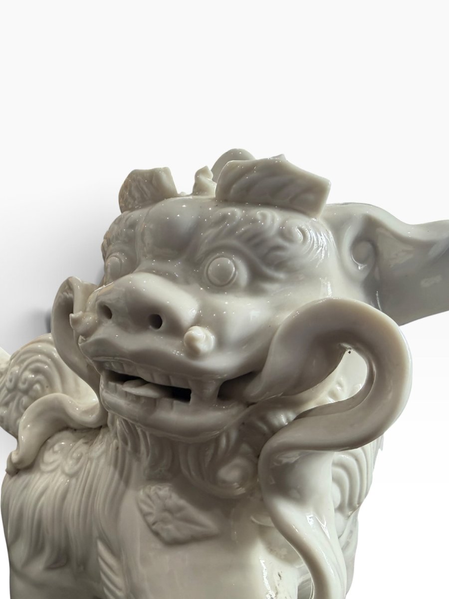 Pair Of Fô Dogs Made Of White Dehua Porcelain-photo-8