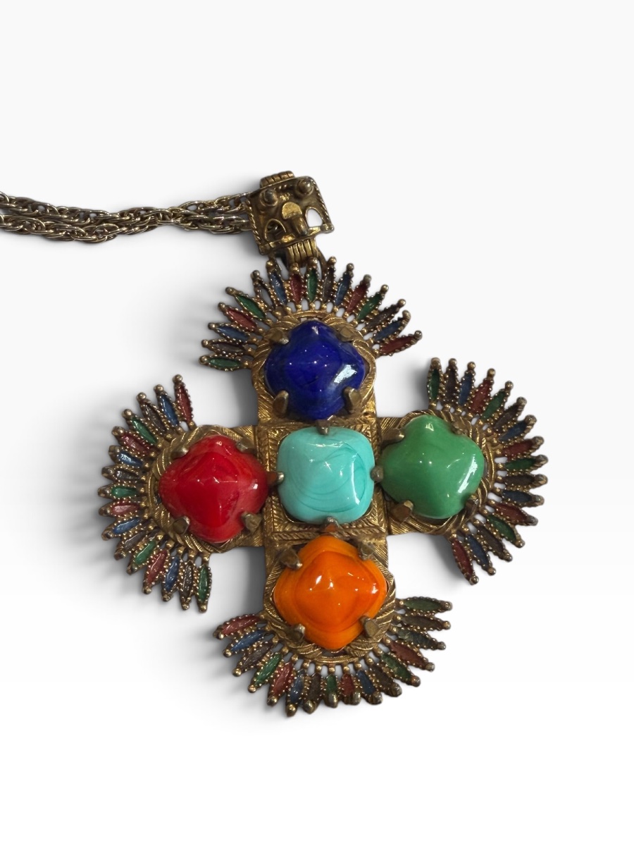 Castlecliff Pendant, Designed By Lary Vrba-photo-2