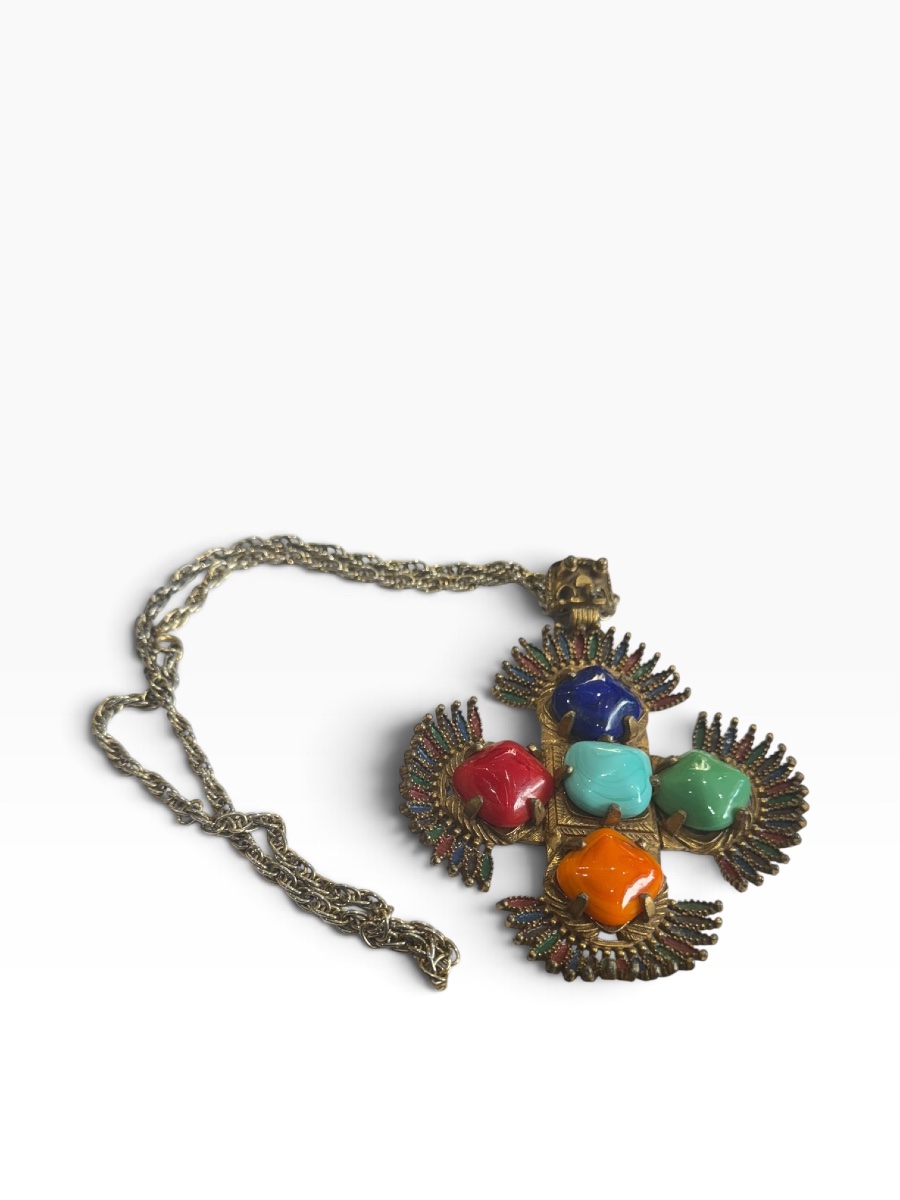 Castlecliff Pendant, Designed By Lary Vrba
