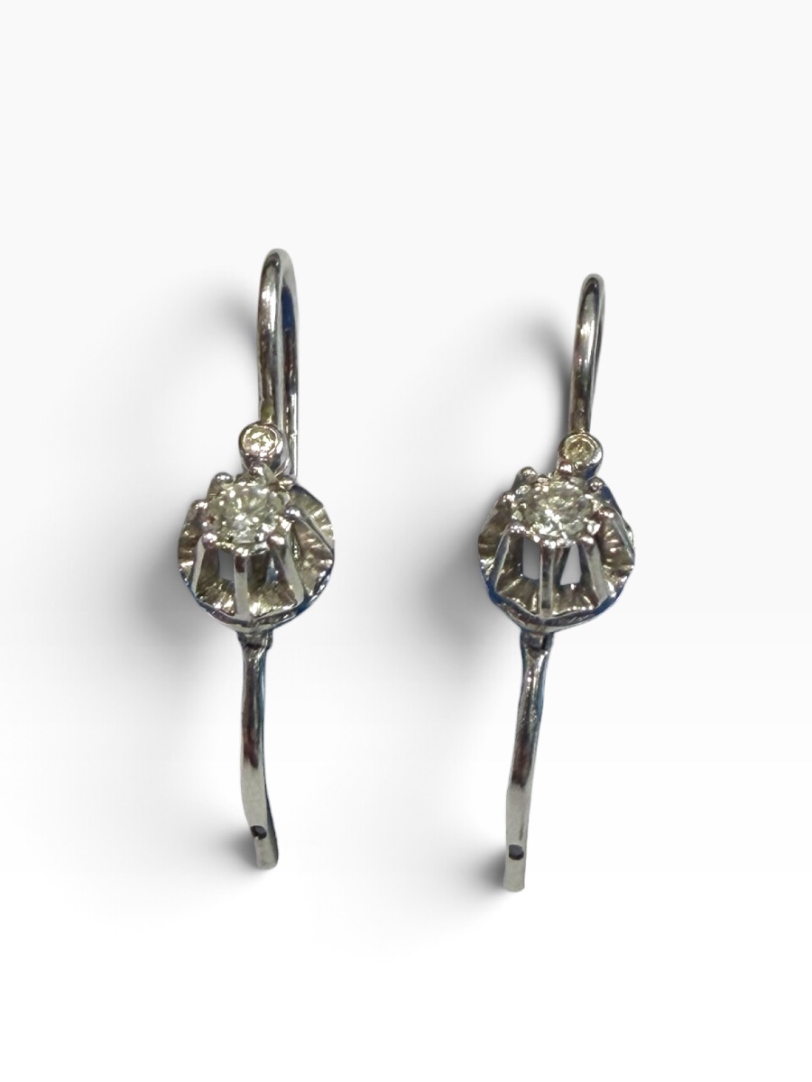 Paire de boucles d’oreilles or gris et diamants-photo-4