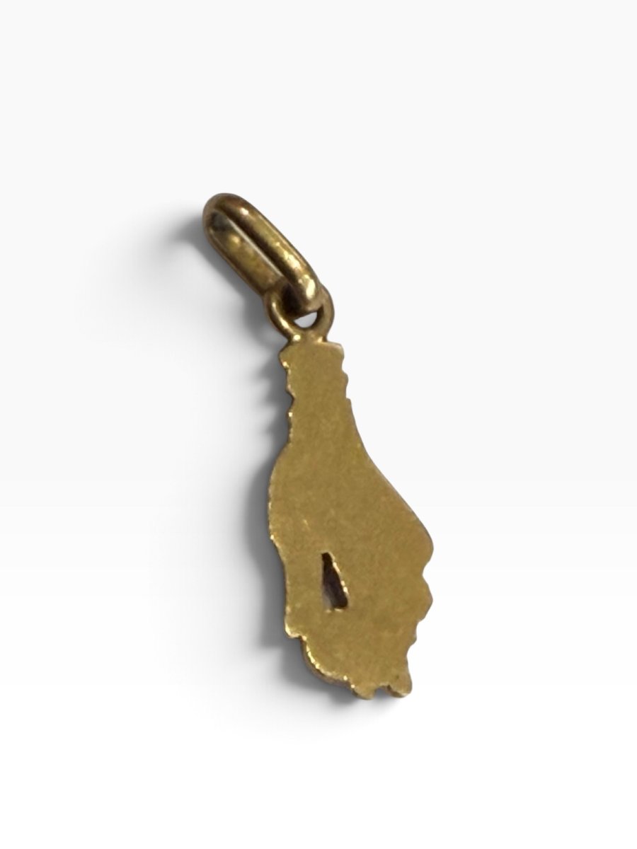 Gold Lucky Hand Pendant-photo-1