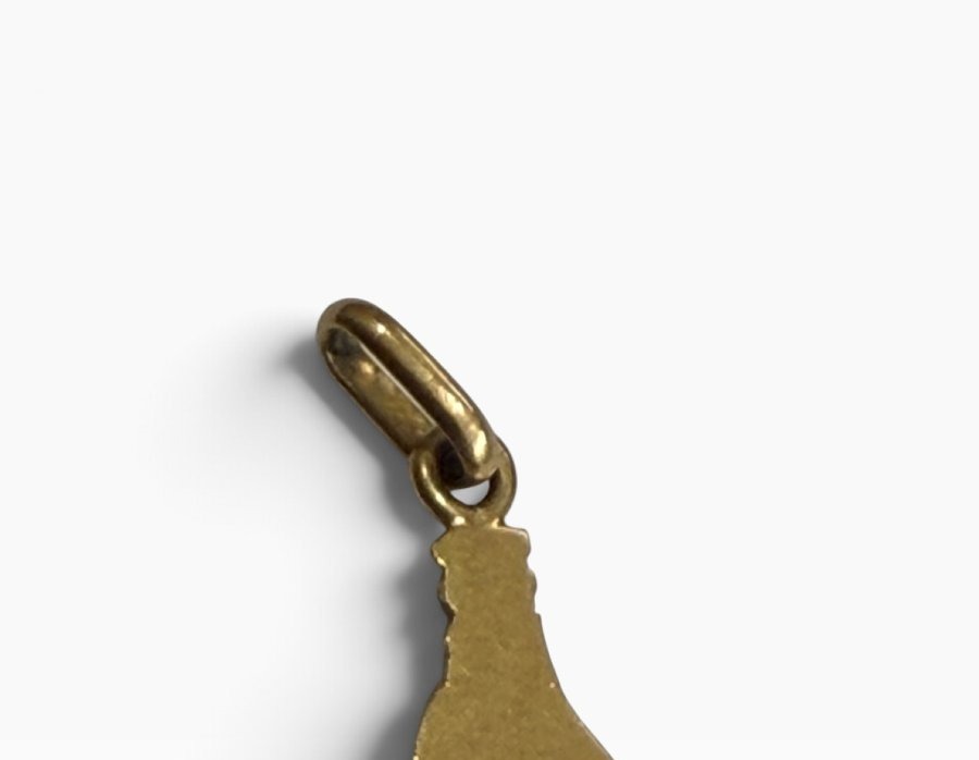Gold Lucky Hand Pendant-photo-4